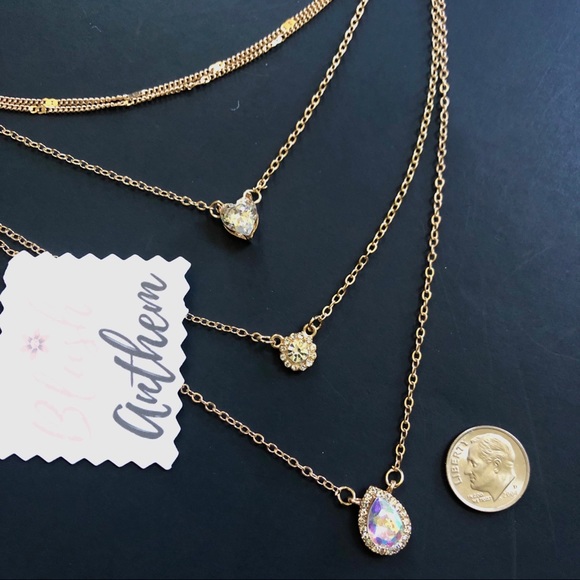 3/$25⚡️heart teardrop multilayer necklace - Picture 4 of 7